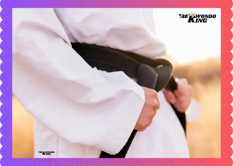 How to tie a Taekwondo belt? taekwondoking